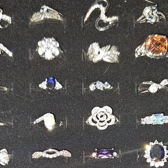 Fashion Rings - Picture 11 of 17